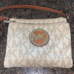 Women’s crossbody Michael Kors purse